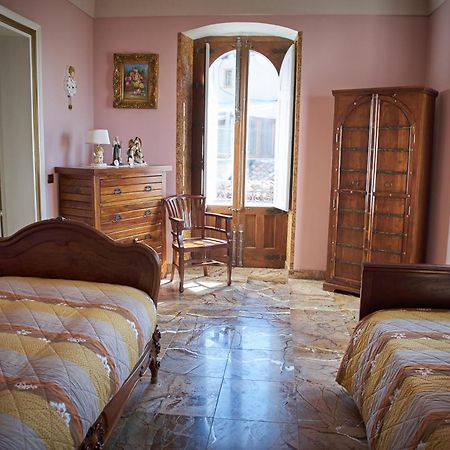 Bed and Breakfast La Casa Del Tempo Cerami Екстер'єр фото