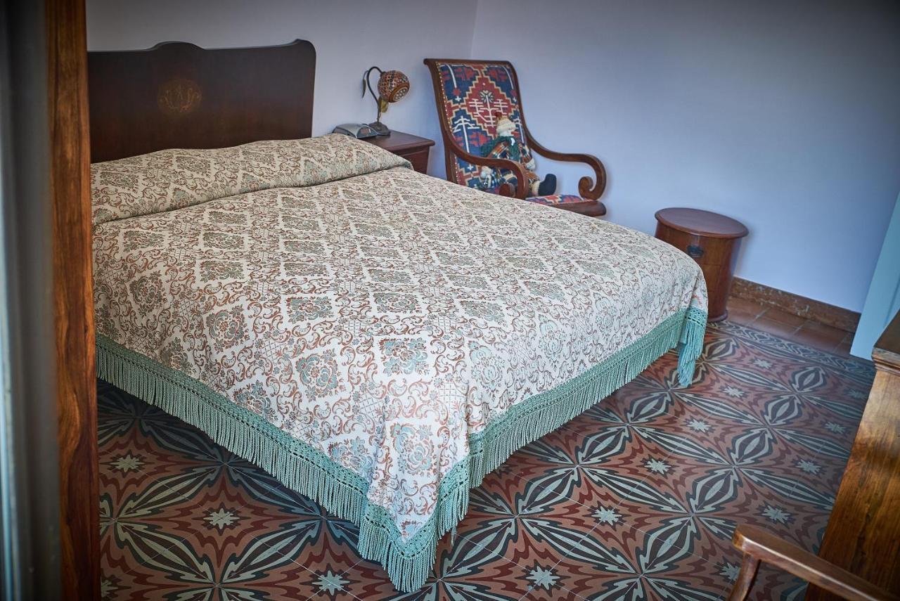 Bed and Breakfast La Casa Del Tempo Cerami Екстер'єр фото