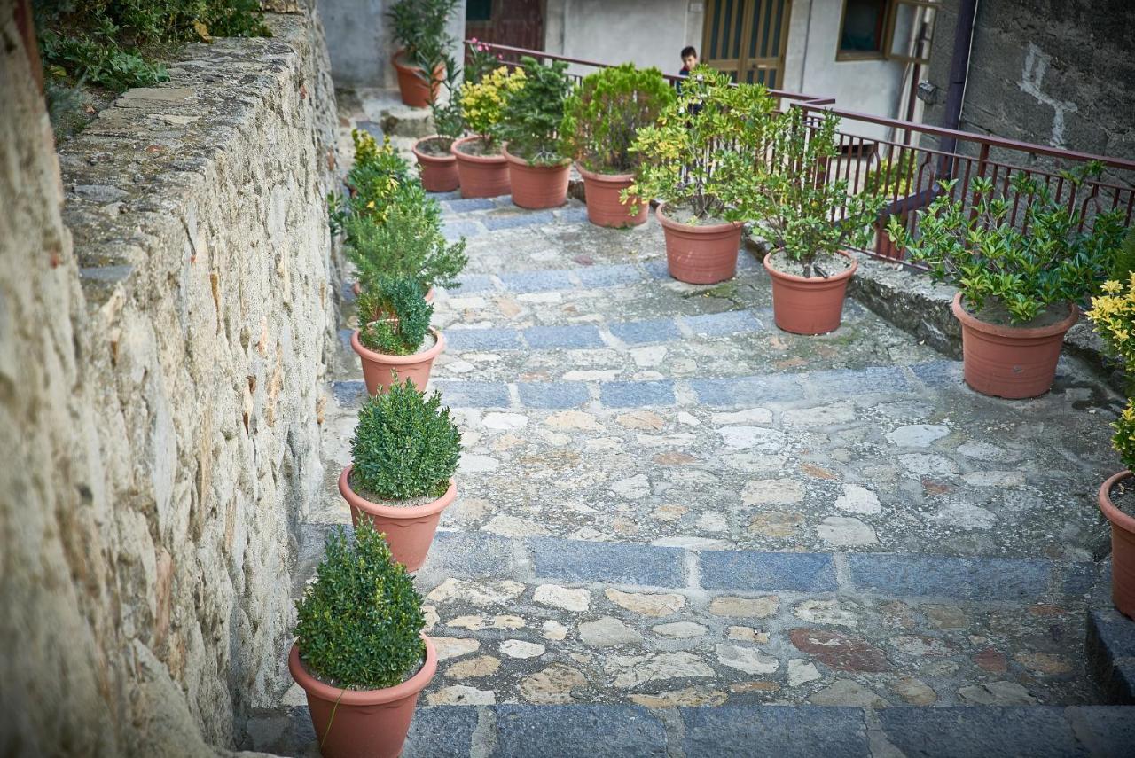 Bed and Breakfast La Casa Del Tempo Cerami Екстер'єр фото