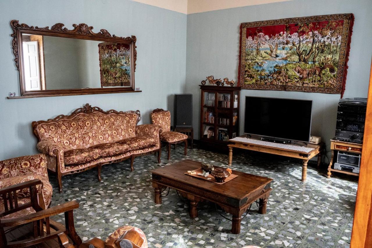 Bed and Breakfast La Casa Del Tempo Cerami Екстер'єр фото